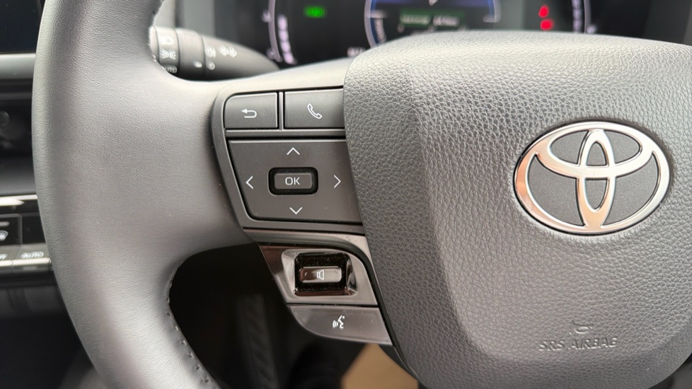 Toyota C-HR 1.8 Hybrid Icon 5dr CVT Hybrid Hatchback - Image 30