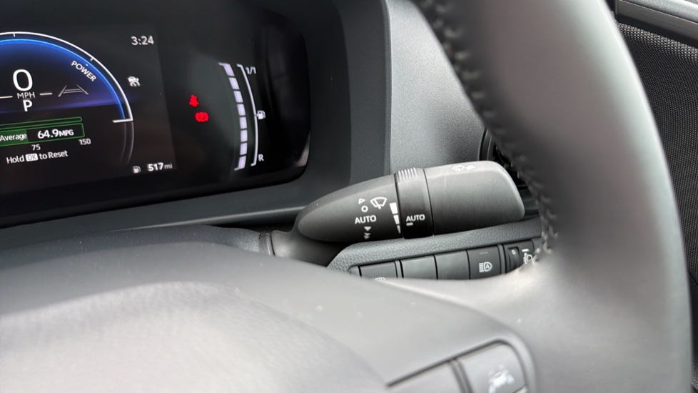 Toyota C-HR 1.8 Hybrid Icon 5dr CVT Hybrid Hatchback - Image 32
