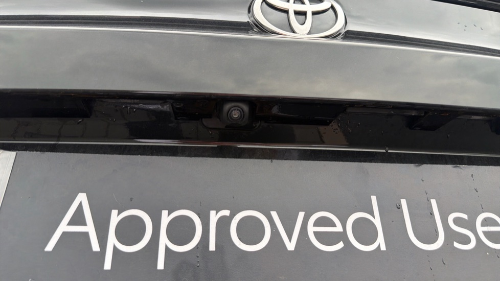 Toyota C-HR 1.8 Hybrid Icon 5dr CVT Hybrid Hatchback - Image 48