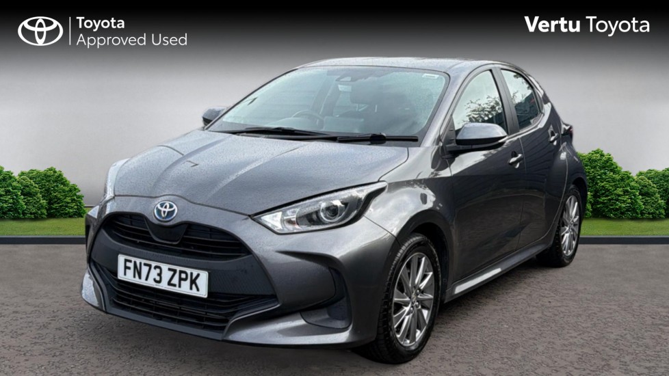 Toyota Yaris 1.5 Hybrid Icon 5dr CVT Hybrid Hatchback - Image 3