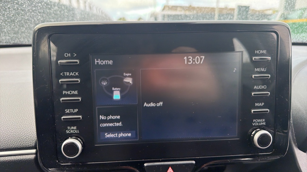 Toyota Yaris 1.5 Hybrid Icon 5dr CVT Hybrid Hatchback - Image 9