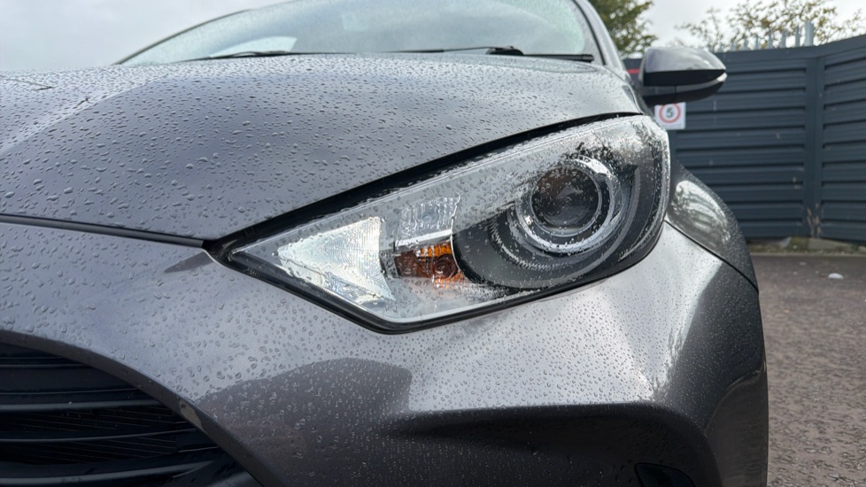 Toyota Yaris 1.5 Hybrid Icon 5dr CVT Hybrid Hatchback - Image 20