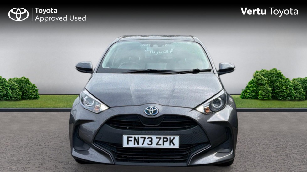 Toyota Yaris 1.5 Hybrid Icon 5dr CVT Hybrid Hatchback - Image 22