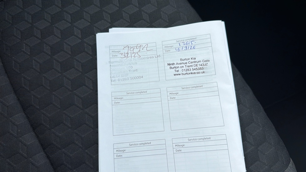 Toyota Yaris 1.5 Hybrid Icon 5dr CVT Hybrid Hatchback - Image 27