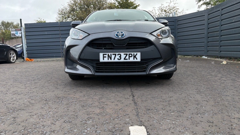 Toyota Yaris 1.5 Hybrid Icon 5dr CVT Hybrid Hatchback - Image 51