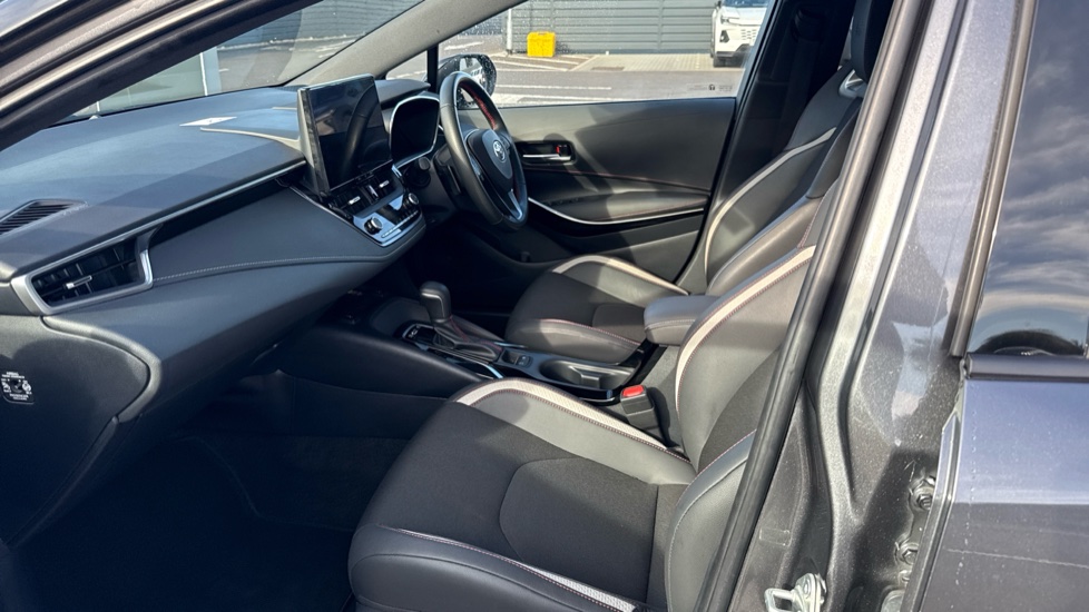 Toyota Corolla 2.0 Hybrid GR Sport 5dr CVT Hybrid Hatchback - Image 5