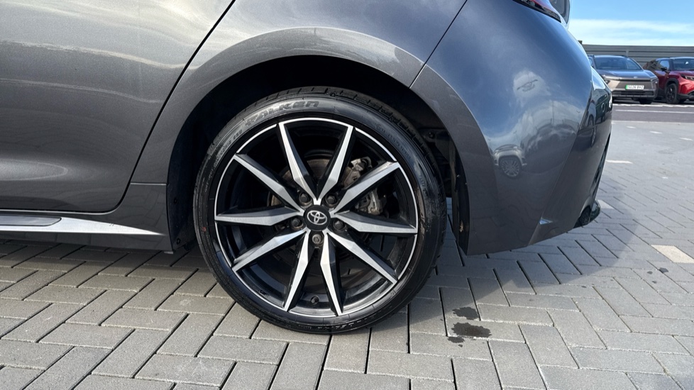 Toyota Corolla 2.0 Hybrid GR Sport 5dr CVT Hybrid Hatchback - Image 35