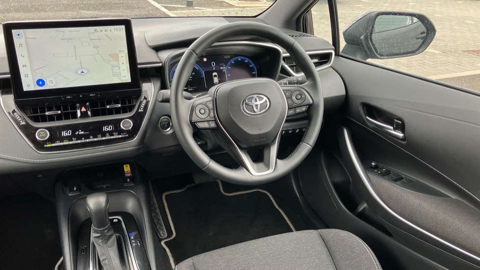 Toyota Corolla 2.0 Hybrid 178 Icon 5dr CVT Hybrid Hatchback - Image 7