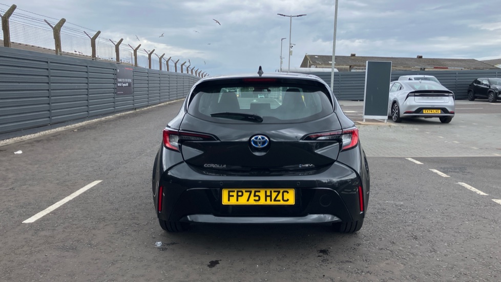 Toyota Corolla 2.0 Hybrid 178 Icon 5dr CVT Hybrid Hatchback - Image 26