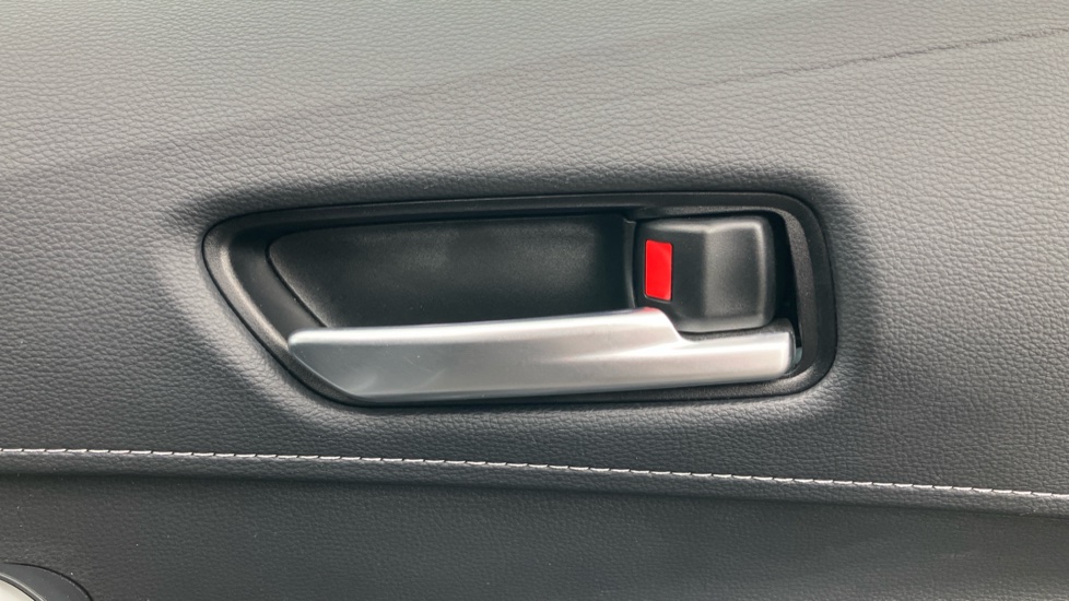 Toyota Corolla 2.0 Hybrid 178 Icon 5dr CVT Hybrid Hatchback - Image 33