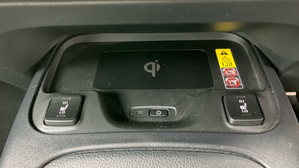 Toyota Corolla 2.0 Hybrid 178 Icon 5dr CVT Hybrid Hatchback - Image 36