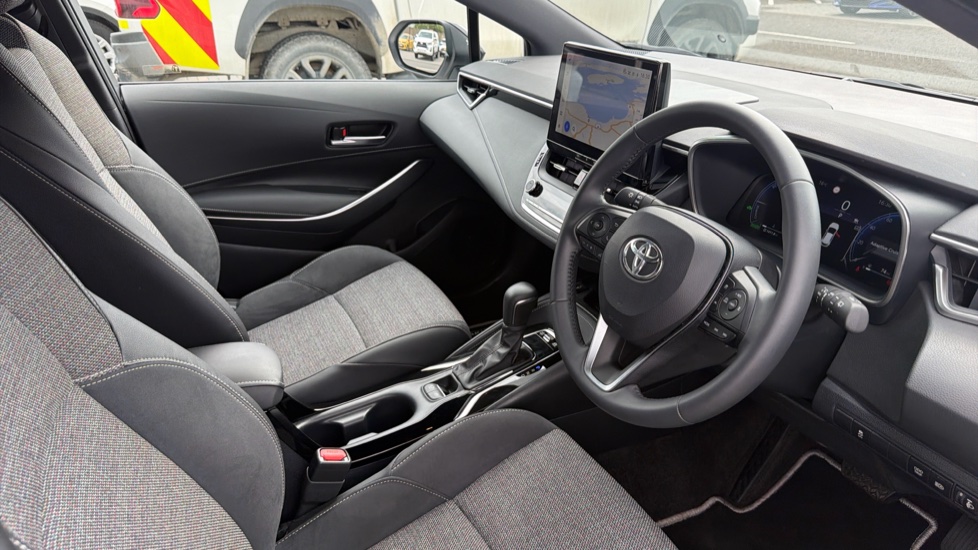 Toyota Corolla 1.8 Hybrid Design 5dr CVT Hybrid Hatchback - Image 12