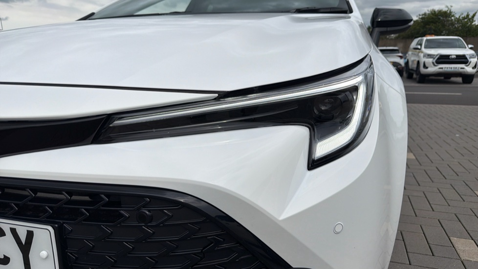 Toyota Corolla 1.8 Hybrid Design 5dr CVT Hybrid Hatchback - Image 20