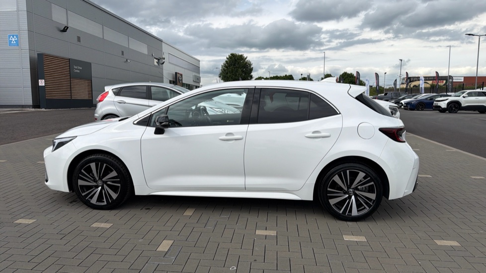 Toyota Corolla 1.8 Hybrid Design 5dr CVT Hybrid Hatchback - Image 24