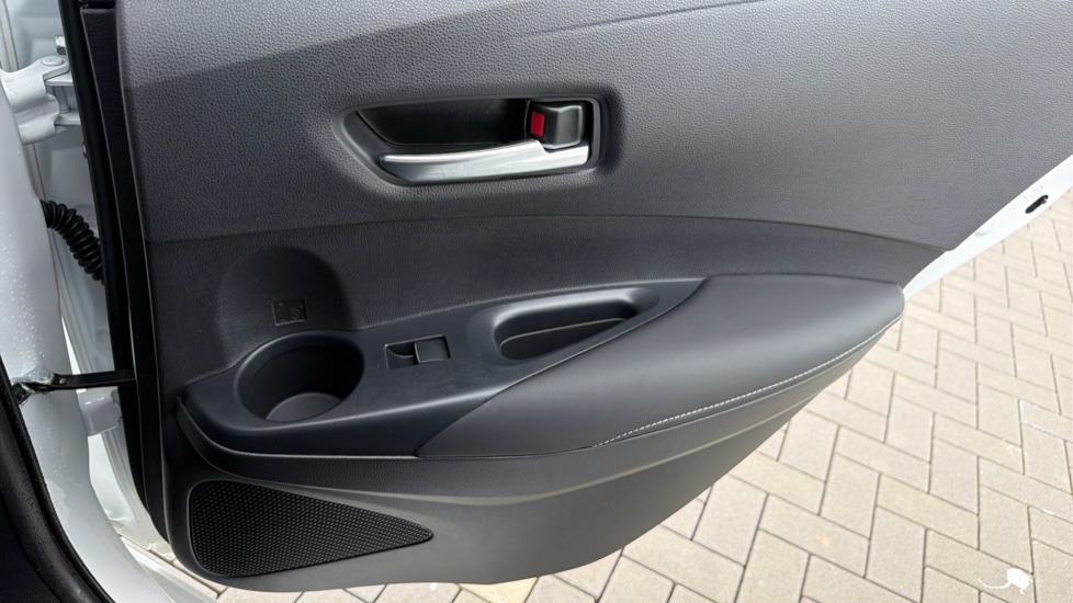 Toyota Corolla 1.8 Hybrid Design 5dr CVT Hybrid Hatchback - Image 29