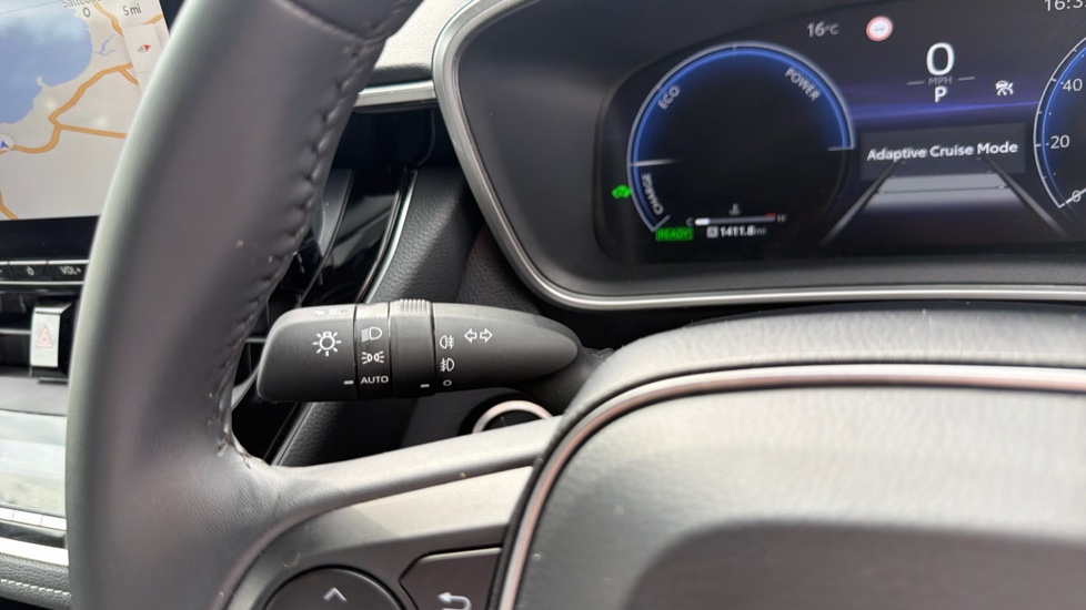 Toyota Corolla 1.8 Hybrid Design 5dr CVT Hybrid Hatchback - Image 32