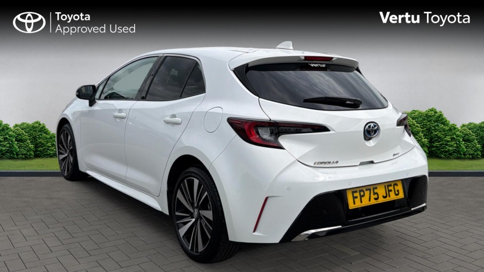 Toyota Corolla 1.8 Hybrid Design 5dr CVT Hybrid Hatchback - Image 4