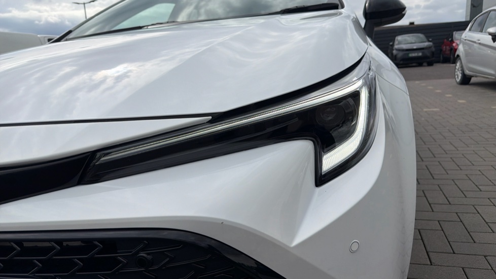 Toyota Corolla 1.8 Hybrid Design 5dr CVT Hybrid Hatchback - Image 20