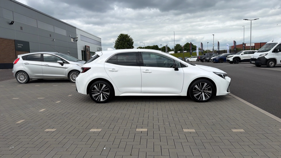 Toyota Corolla 1.8 Hybrid Design 5dr CVT Hybrid Hatchback - Image 23