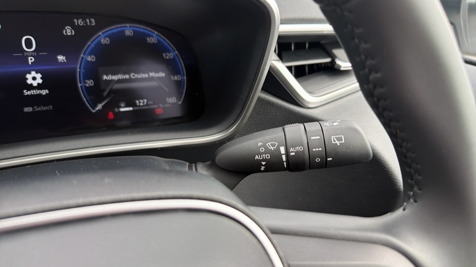 Toyota Corolla 1.8 Hybrid Design 5dr CVT Hybrid Hatchback - Image 31
