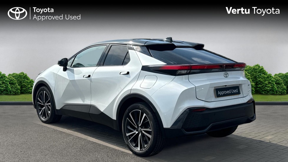 Toyota C-HR 1.8 Hybrid Design 5dr CVT Hybrid Hatchback - Image 4