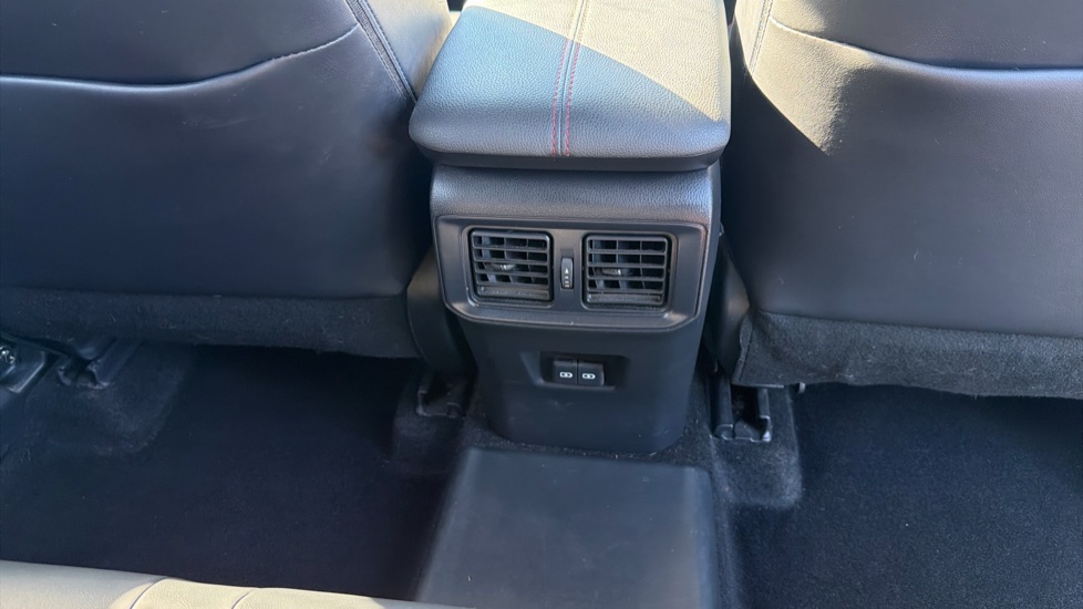 Toyota RAV4 2.5 PHEV Dynamic 5dr CVT Estate - Image 19