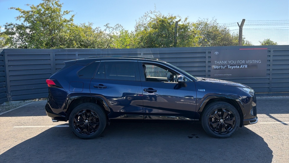 Toyota RAV4 2.5 PHEV Dynamic 5dr CVT Estate - Image 23
