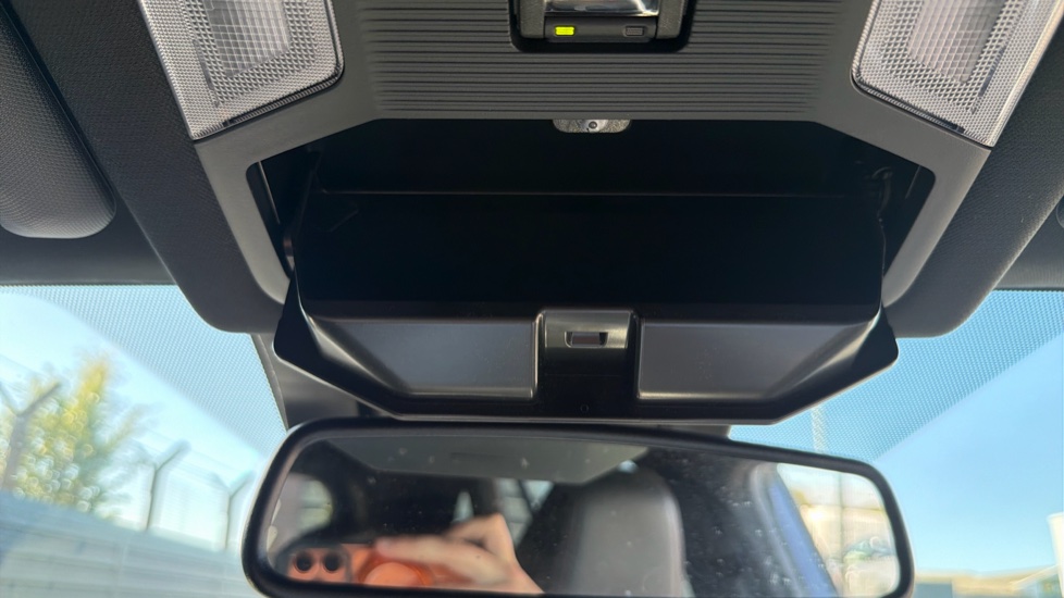 Toyota RAV4 2.5 PHEV Dynamic 5dr CVT Estate - Image 40