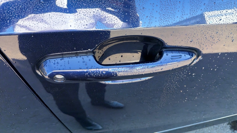 Toyota RAV4 2.5 PHEV Dynamic 5dr CVT Estate - Image 45