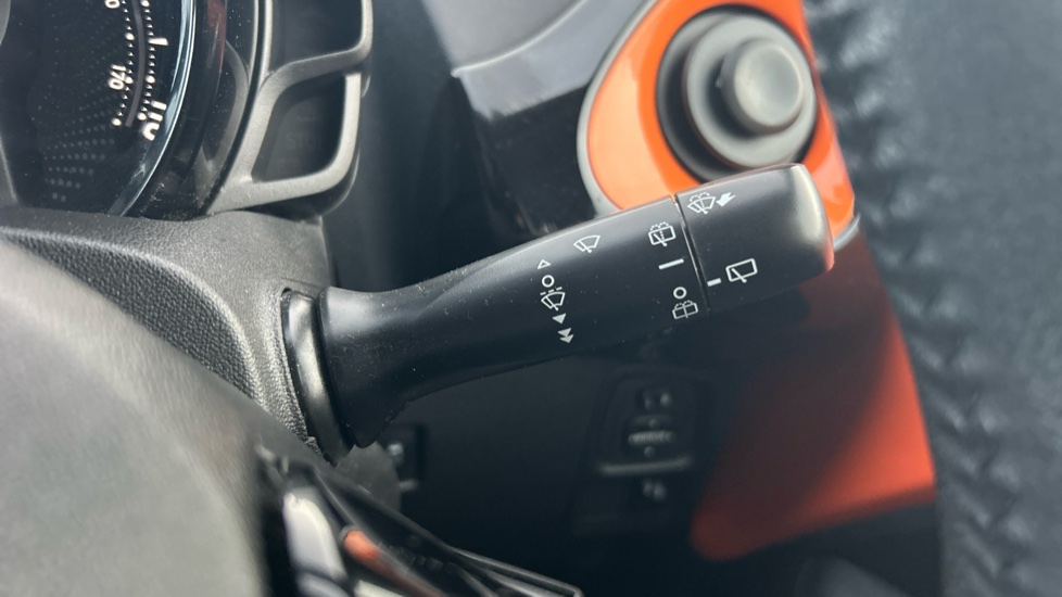 Toyota Aygo 1.0 VVT-i X-Cite 6 5dr Petrol Hatchback - Image 27