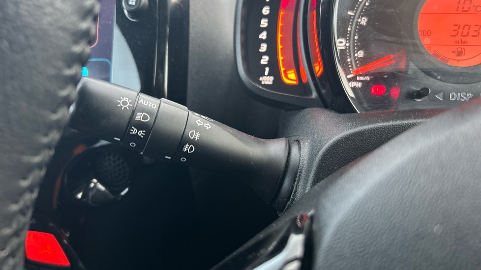 Toyota Aygo 1.0 VVT-i X-Cite 6 5dr Petrol Hatchback - Image 28