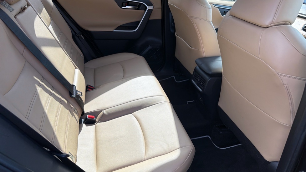 Toyota RAV4 2.5 VVT-i Hybrid Excel 5dr CVT 2WD Hybrid Estate - Image 8