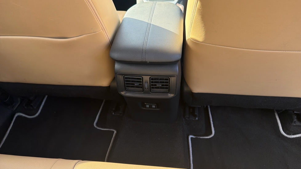 Toyota RAV4 2.5 VVT-i Hybrid Excel 5dr CVT 2WD Hybrid Estate - Image 19