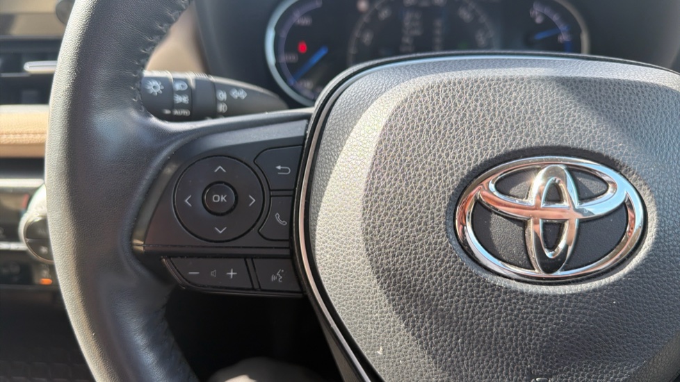 Toyota RAV4 2.5 VVT-i Hybrid Excel 5dr CVT 2WD Hybrid Estate - Image 30