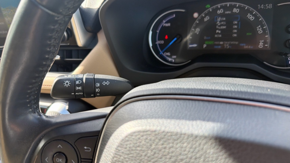 Toyota RAV4 2.5 VVT-i Hybrid Excel 5dr CVT 2WD Hybrid Estate - Image 31