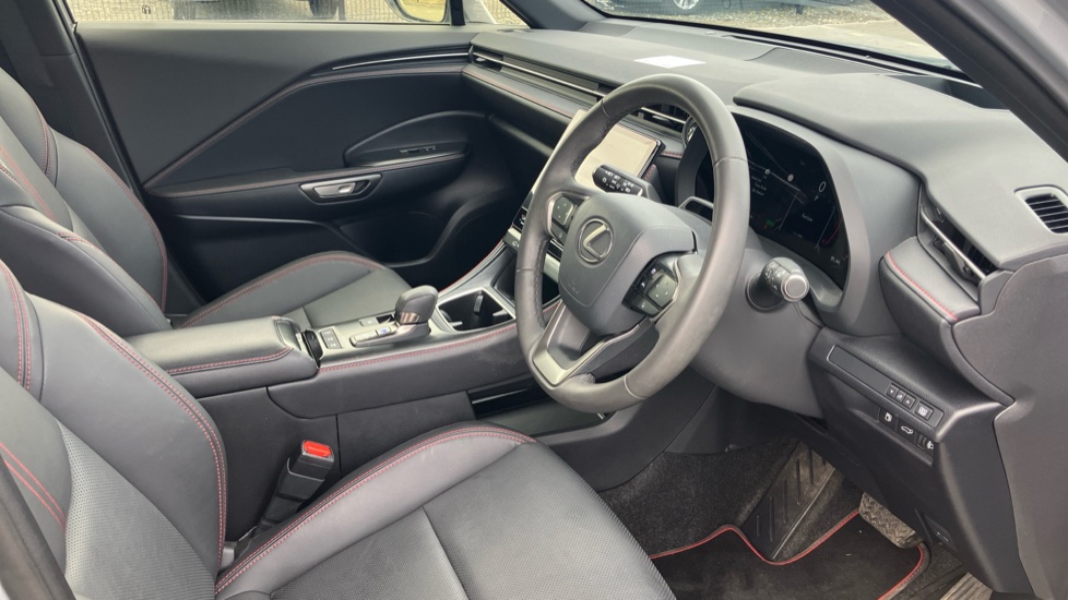 Lexus LBX 1.5 Premium Plus 5dr E-CVT Hybrid Hatchback - Image 12