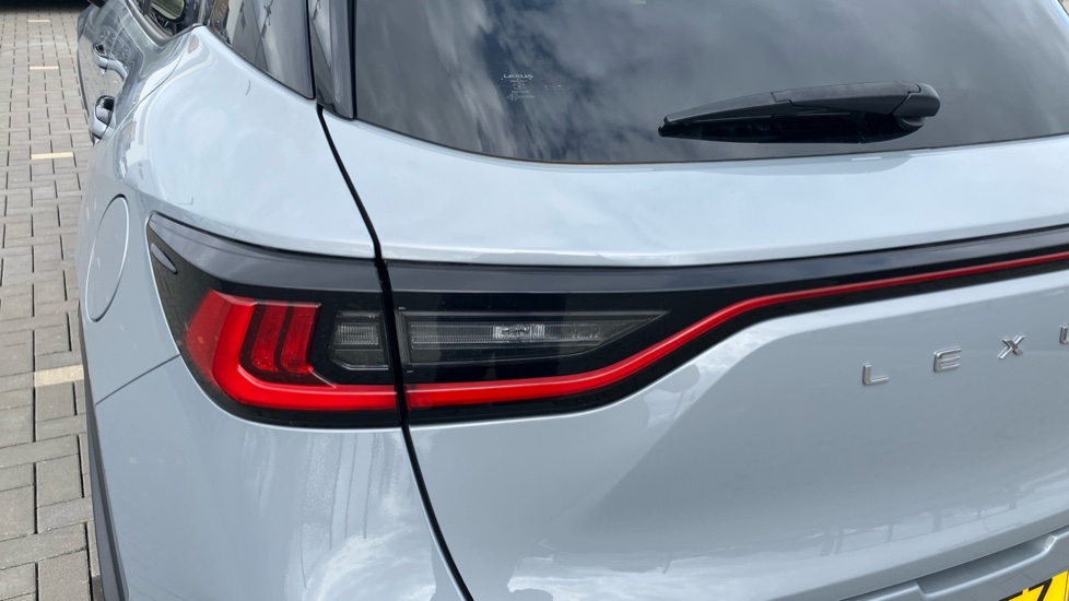 Lexus LBX 1.5 Premium Plus 5dr E-CVT Hybrid Hatchback - Image 21