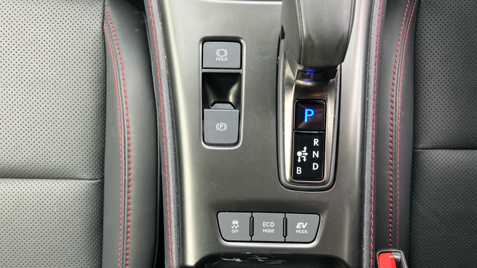 Lexus LBX 1.5 Premium Plus 5dr E-CVT Hybrid Hatchback - Image 39
