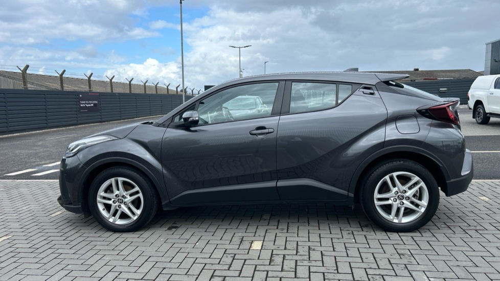 Toyota C-HR 1.8 Hybrid Icon 5dr CVT Hybrid Hatchback - Image 24