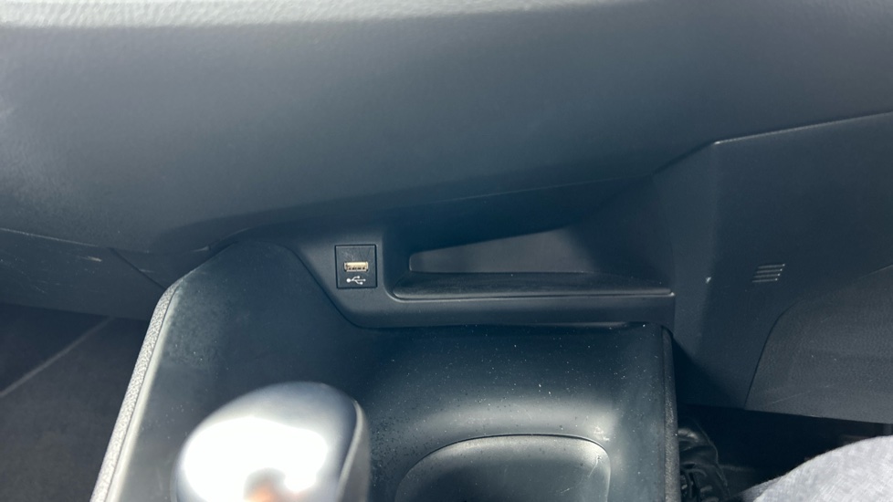 Toyota C-HR 1.8 Hybrid Icon 5dr CVT Hybrid Hatchback - Image 27