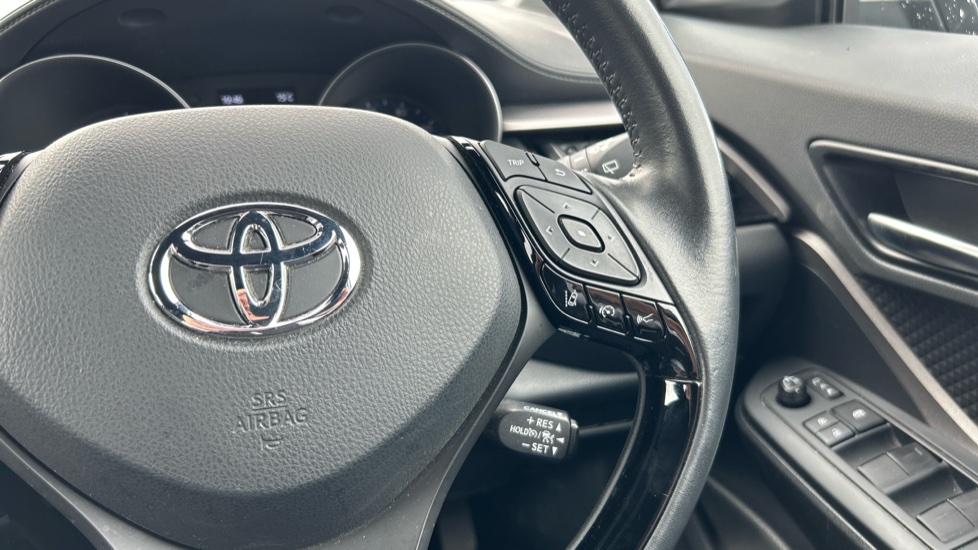 Toyota C-HR 1.8 Hybrid Icon 5dr CVT Hybrid Hatchback - Image 29