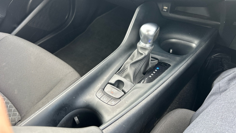 Toyota C-HR 1.8 Hybrid Icon 5dr CVT Hybrid Hatchback - Image 46