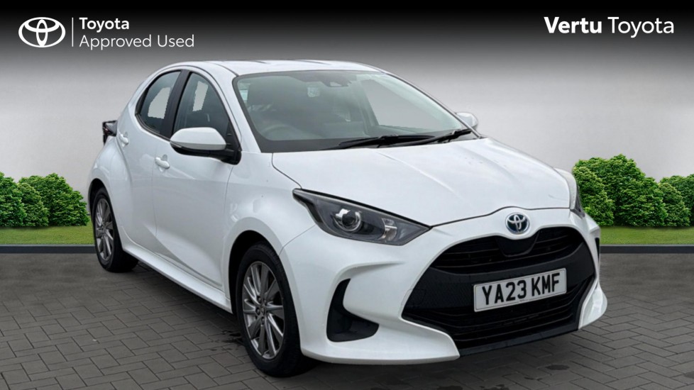 Toyota Yaris 1.5 Hybrid Icon 5dr CVT Hybrid Hatchback - Image 1