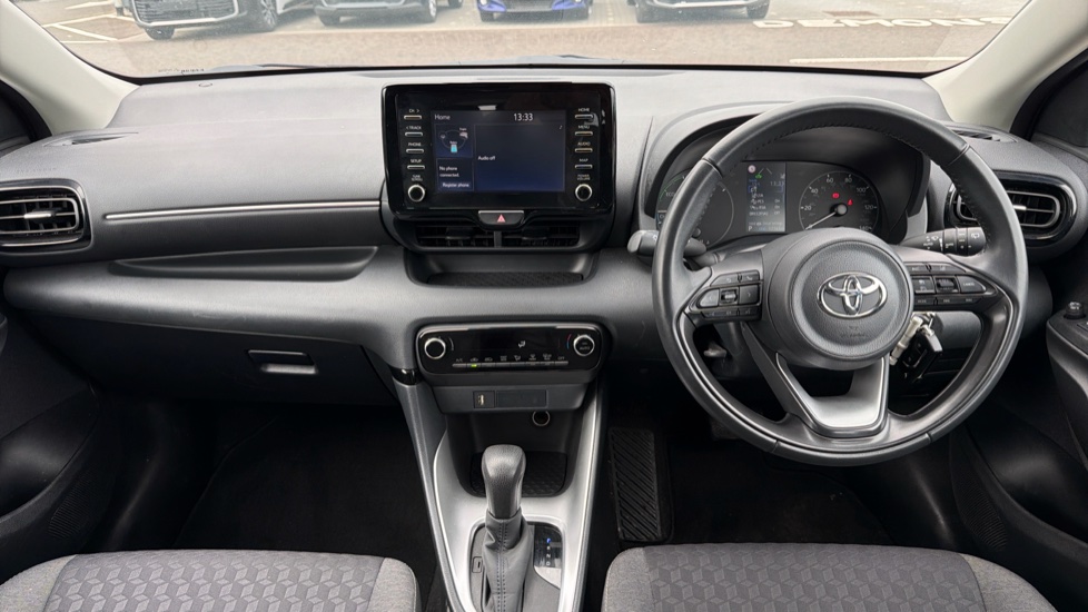 Toyota Yaris 1.5 Hybrid Icon 5dr CVT Hybrid Hatchback - Image 6