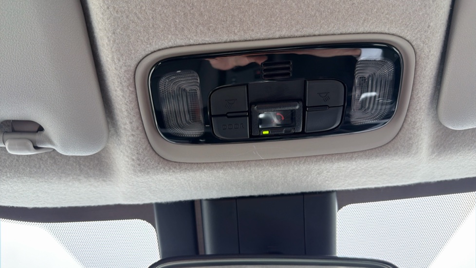 Toyota Yaris 1.5 Hybrid Icon 5dr CVT Hybrid Hatchback - Image 10