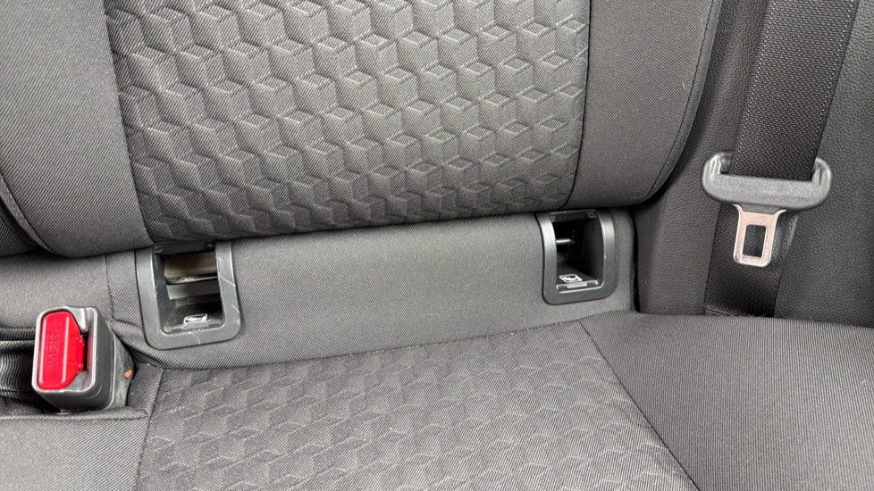 Toyota Yaris 1.5 Hybrid Icon 5dr CVT Hybrid Hatchback - Image 14