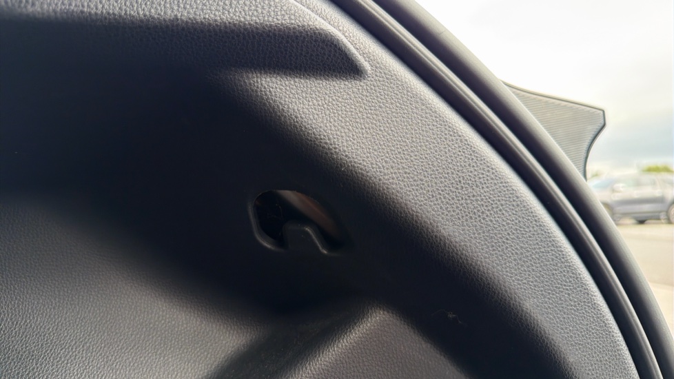 Toyota Yaris 1.5 Hybrid Icon 5dr CVT Hybrid Hatchback - Image 44