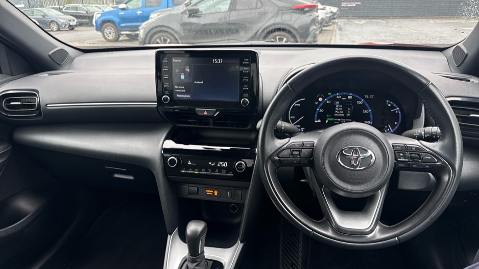 Toyota Yaris Cross 1.5 Hybrid Design 5dr CVT Hybrid Estate - Image 6