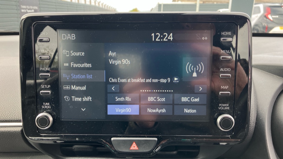 Toyota Yaris Cross 1.5 Hybrid Icon 5dr CVT Hybrid Estate - Image 9