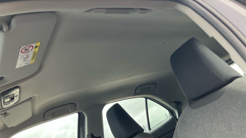 Toyota Yaris Cross 1.5 Hybrid Icon 5dr CVT Hybrid Estate - Image 19